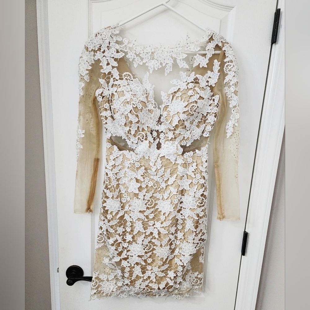 Mac Duggal elegant sheer sequined embellished mini dress